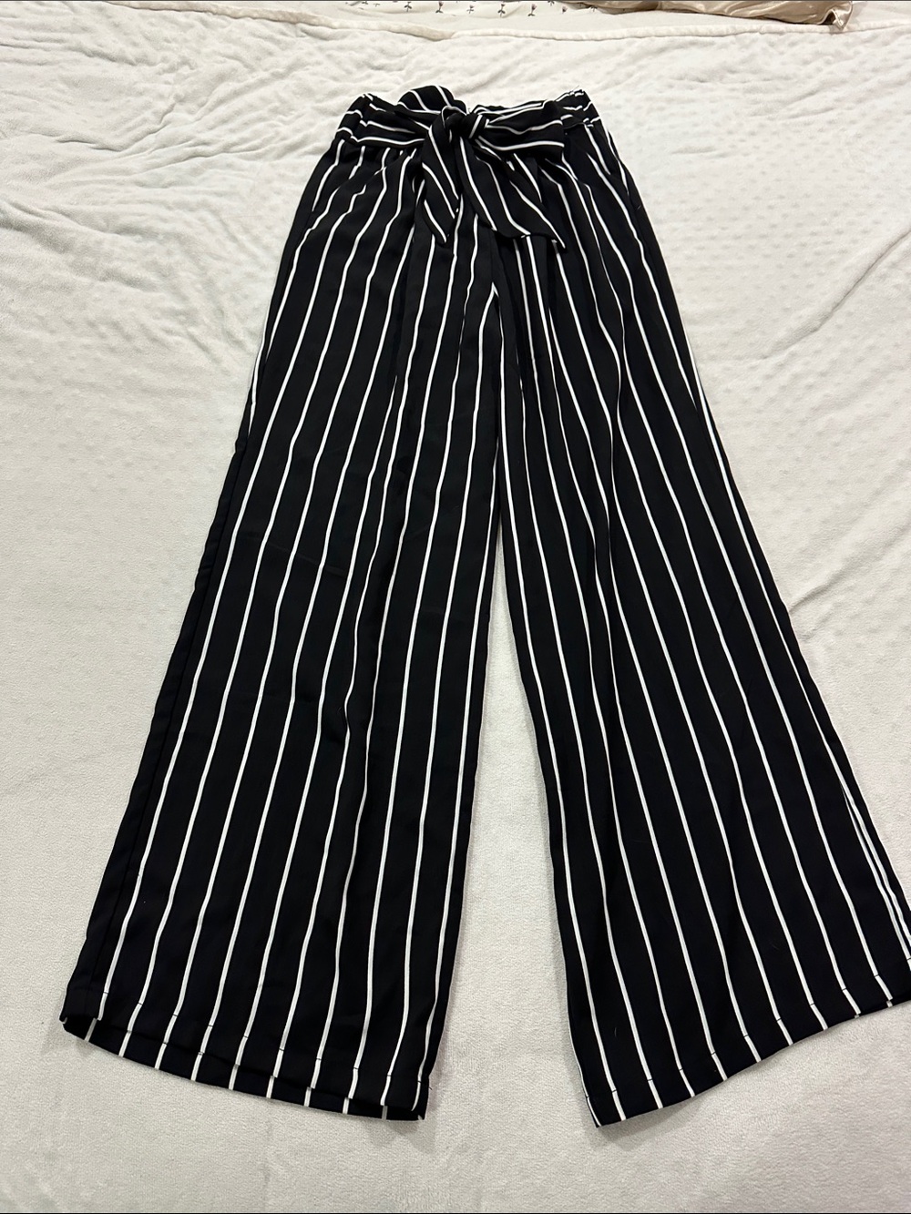 Women’s High-Waist Black Stripe Wide-Leg Pants Size Small